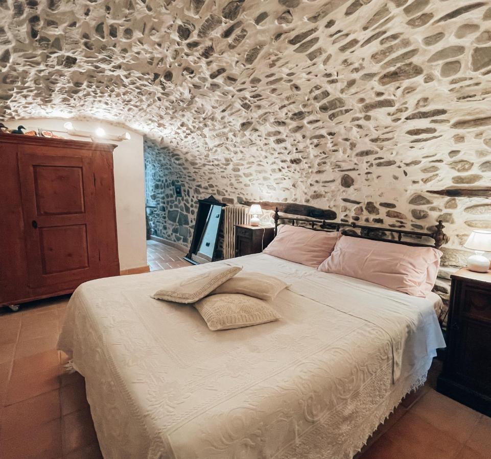 Talking Stones Bed & Breakfast Dolceacqua Dış mekan fotoğraf