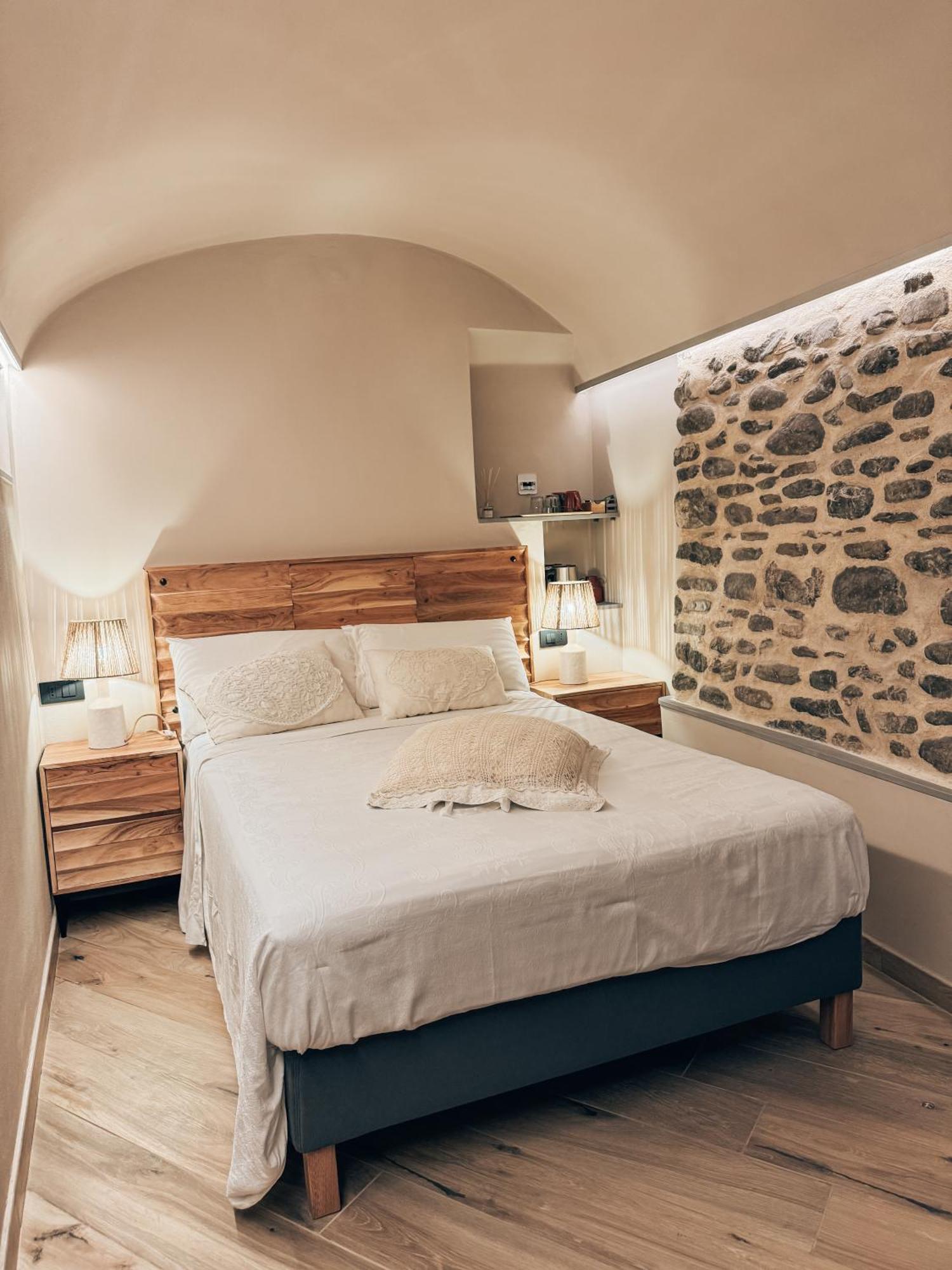 Talking Stones Bed & Breakfast Dolceacqua Dış mekan fotoğraf